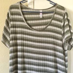 Lularoe Classic T